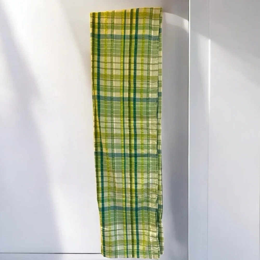 Crate & Barrel Garden Stripe Tablecloth 70x70